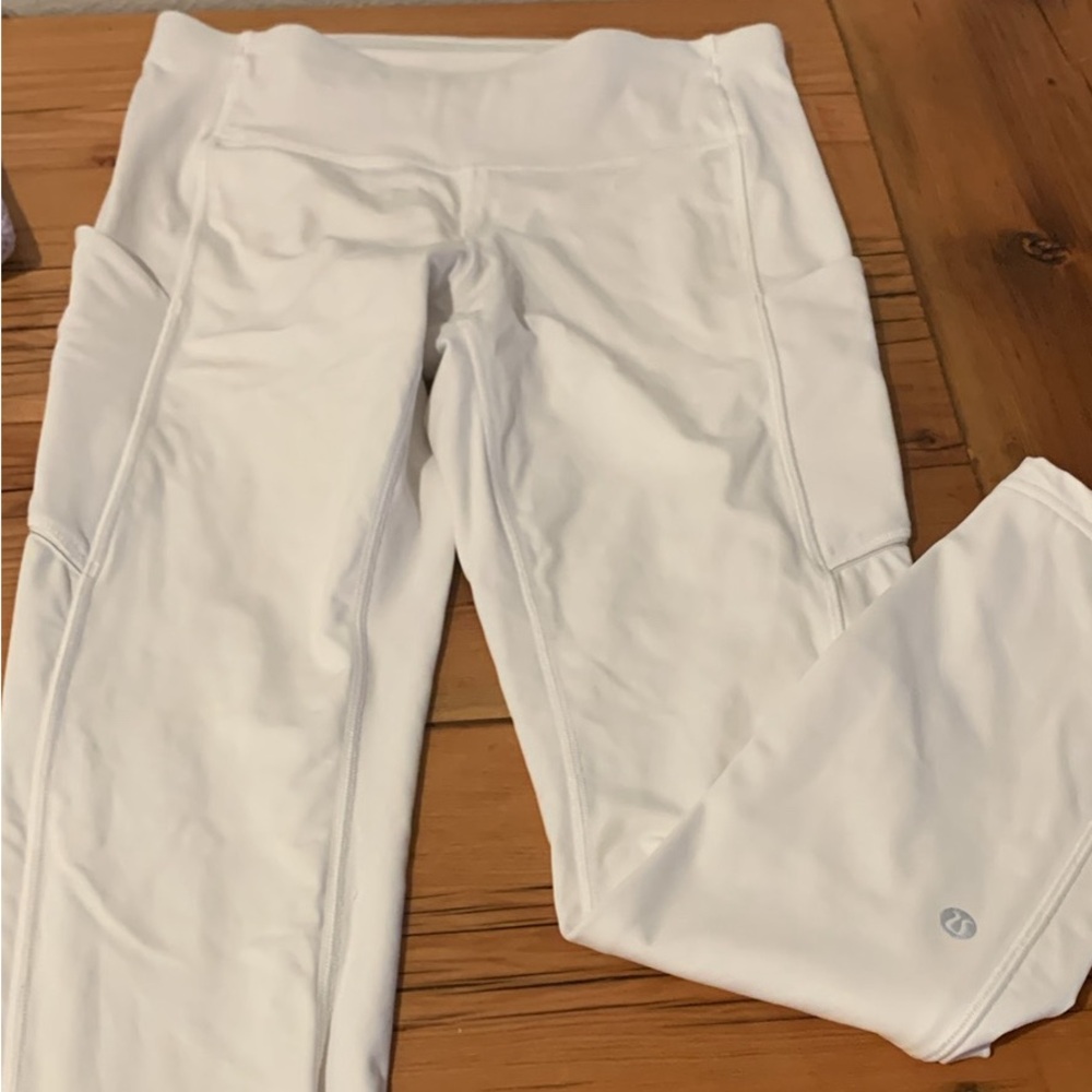 Lululemon white legging size 6